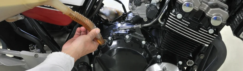 Dark Riders Tour - Manutenção Preventiva - Óleo do Motor, Filtros e Água do Radiador